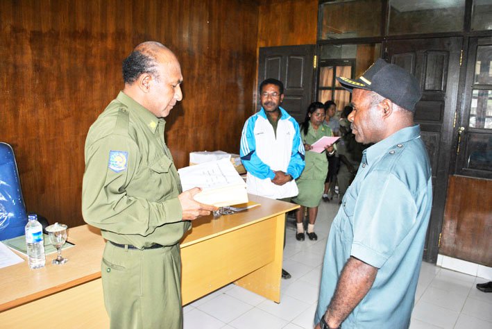 Penyerahan Formulir DP4 ke KPU Kabupaten Puncak