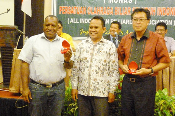 Wempi Wetipo Anak Papua Pertama Pimpin Biliar Indonesia