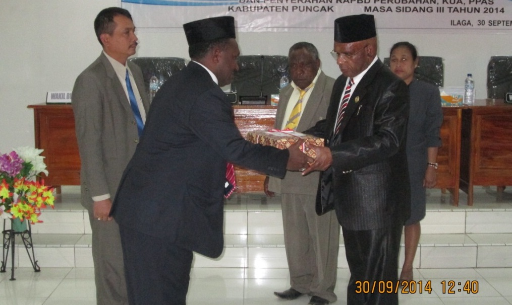 Sidang Paripurna APBD Perubahan Kabupaten Puncak Tahun Anggaran 2014