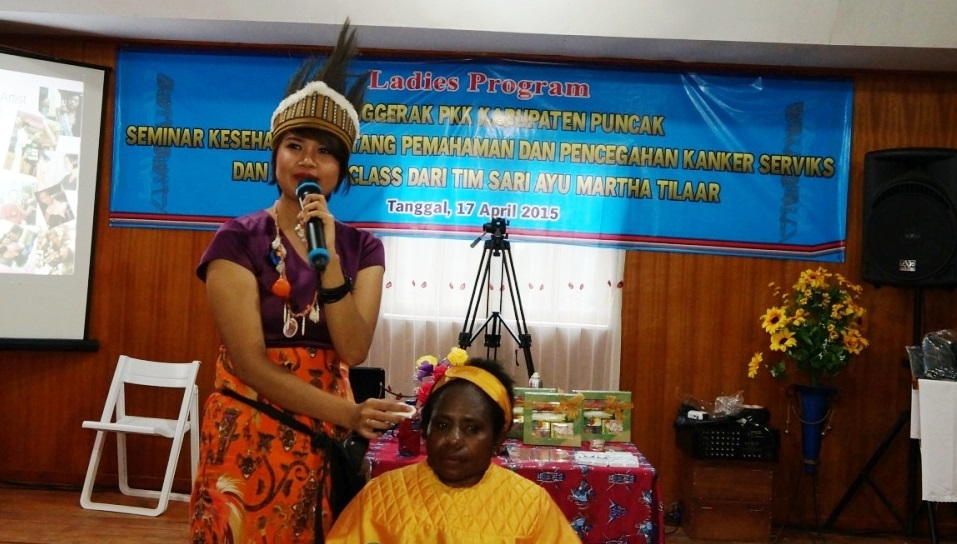 PKK KABUPATEN PUNCAK PERINGATI HARI KARTINI 2015