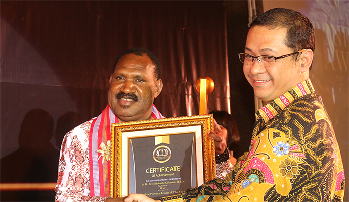 Bupati Puncak Jadi Salah Satu Bupati Terbaik di Indonesia