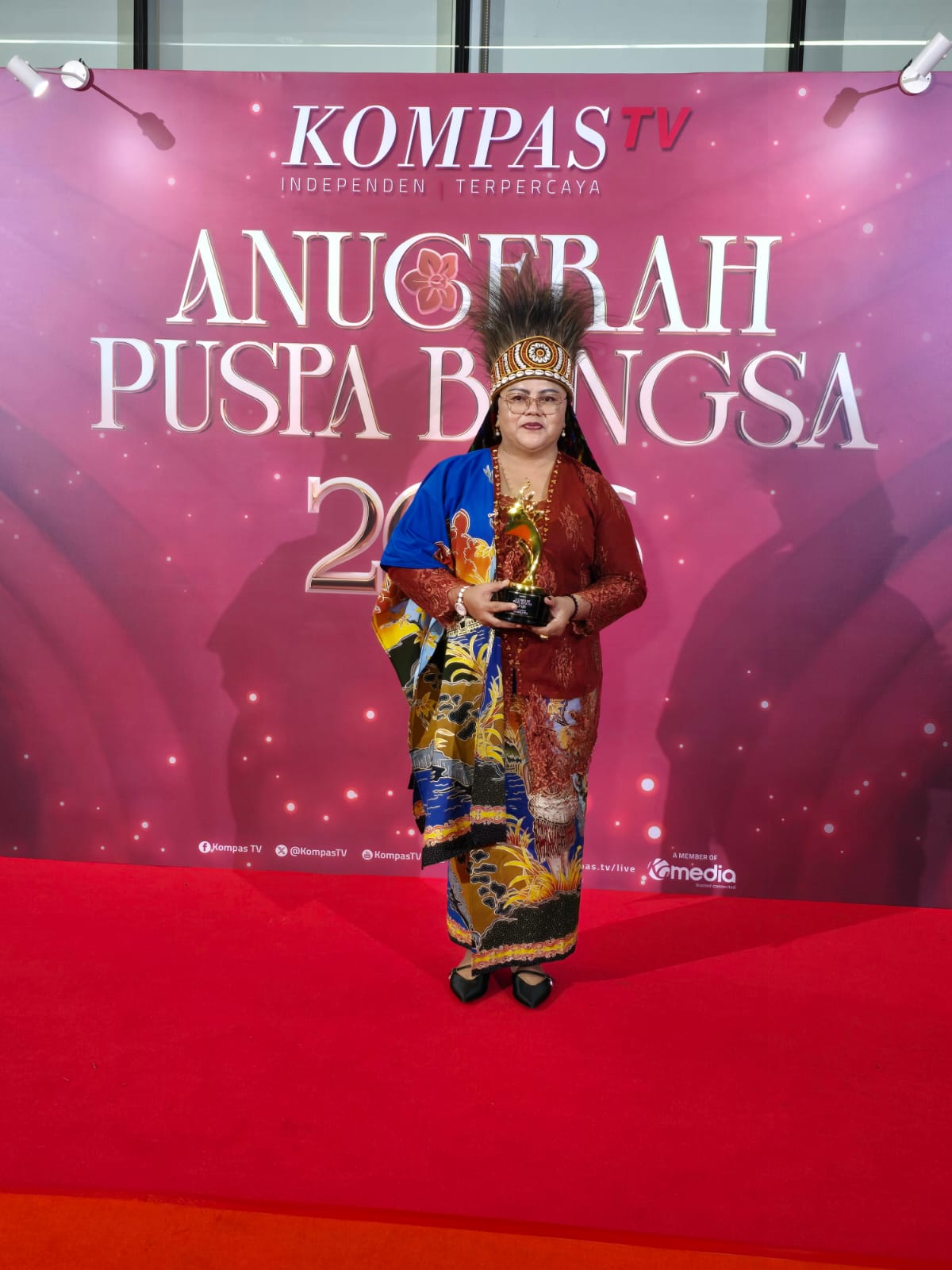 Dedikasi Lewat PKK Puncak, Ny. Sujatinah Tabuni Dianugerahi Puspa Cita 2026 oleh Kompas TV