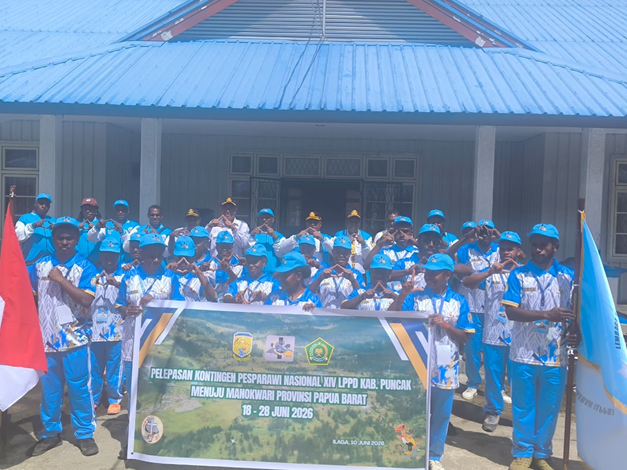 Mewakili Papua Tengah, 120 Peserta Kontingen Pesparawi Puncak Resmi Dilepas ke Manokwari