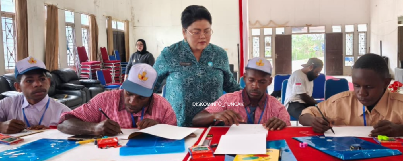 TP-PKK Kabupaten Puncak Siapkan Generasi Kreatif Melalui Pelatihan Menggambar dan Mewarnai