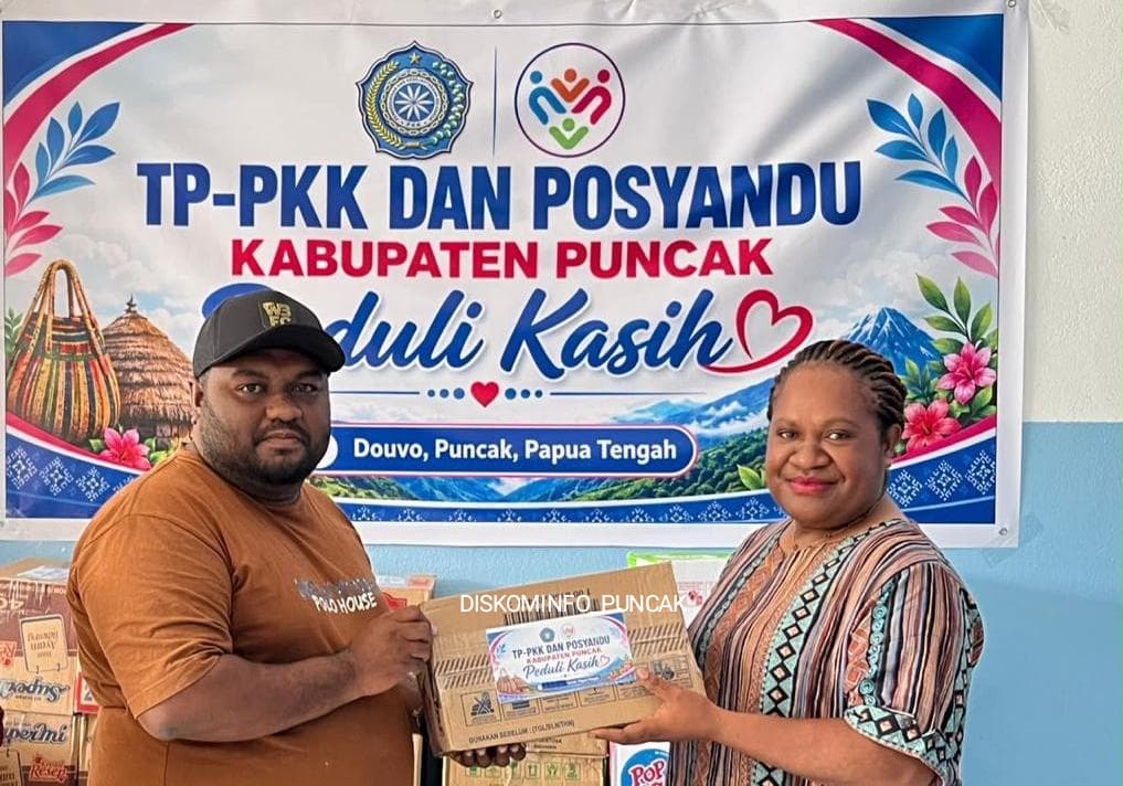 TP-PKK Kabupaten Puncak Salurkan 400 Karton Bantuan Peduli Kasih bagi Masyarakat Terdampak El Niño di Distrik Douvo